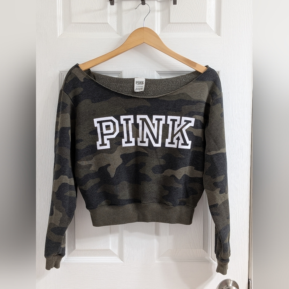 Women's PINK Victoria's Secret Cropped Sweatshirt Small‎ Camo Camouflage